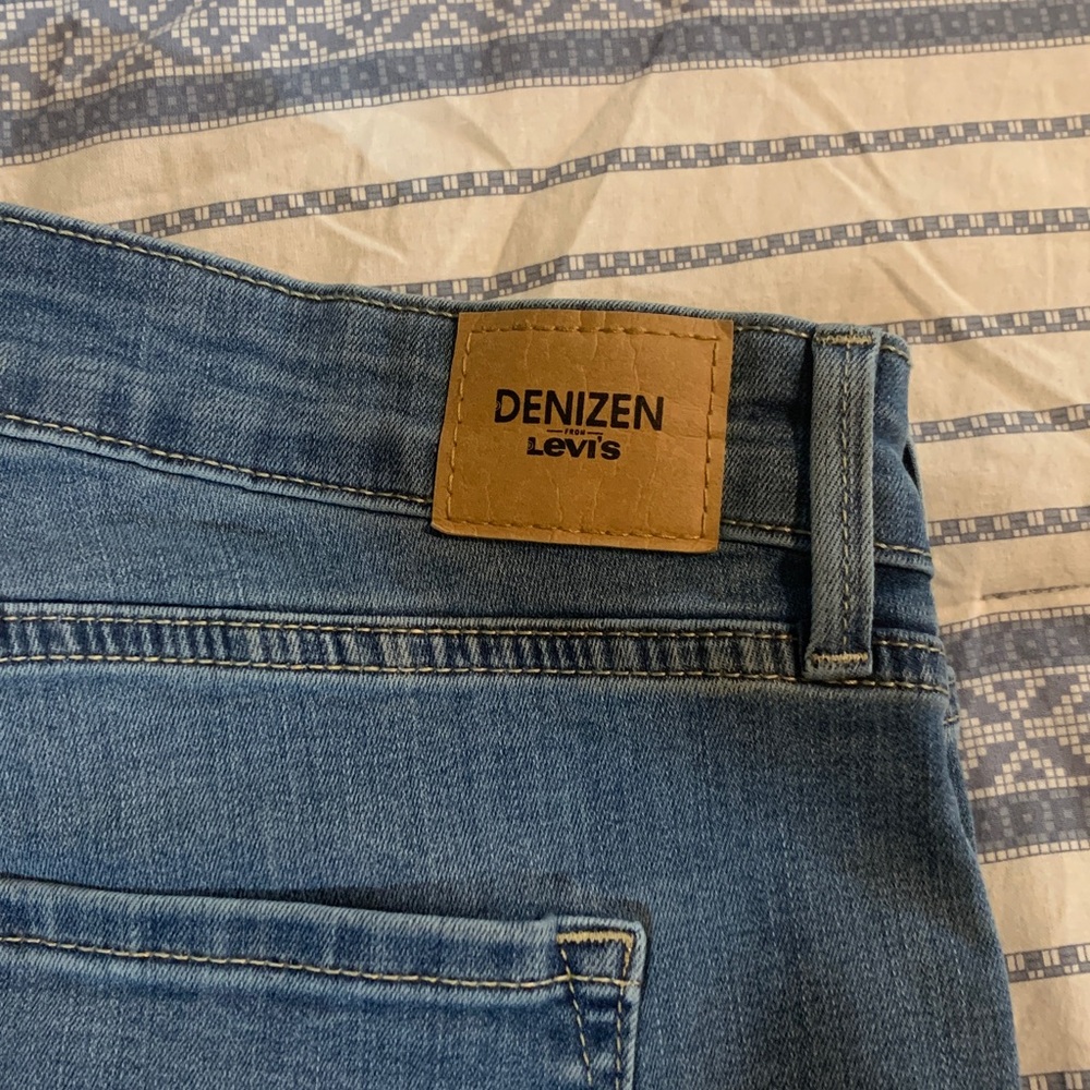 Denizen - Picture 2 of 4